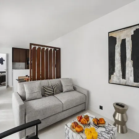 Hotel Lavie Maison - Sentier Centre 4*